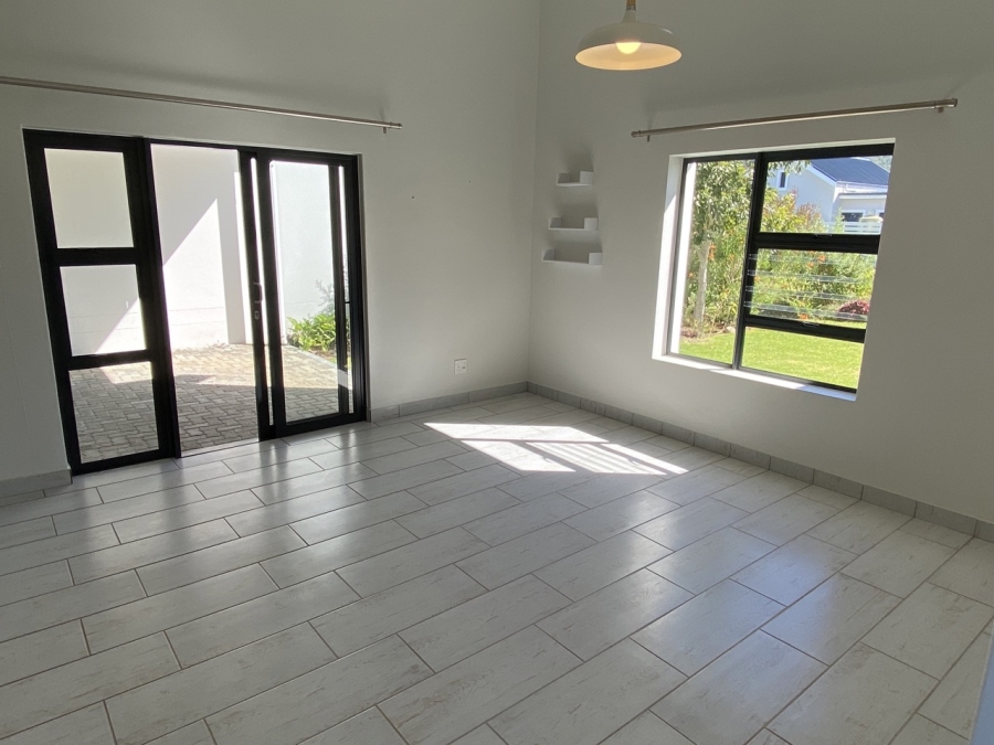 To Let 2 Bedroom Property for Rent in Keurbooms Western Cape